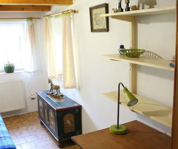Pod Skalou Romance